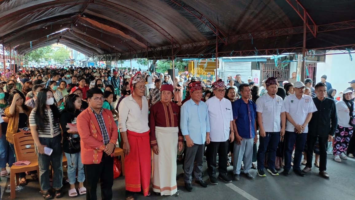 Foto bersama pasangan MZ ber Bakti usai kegiatan sosialisasi