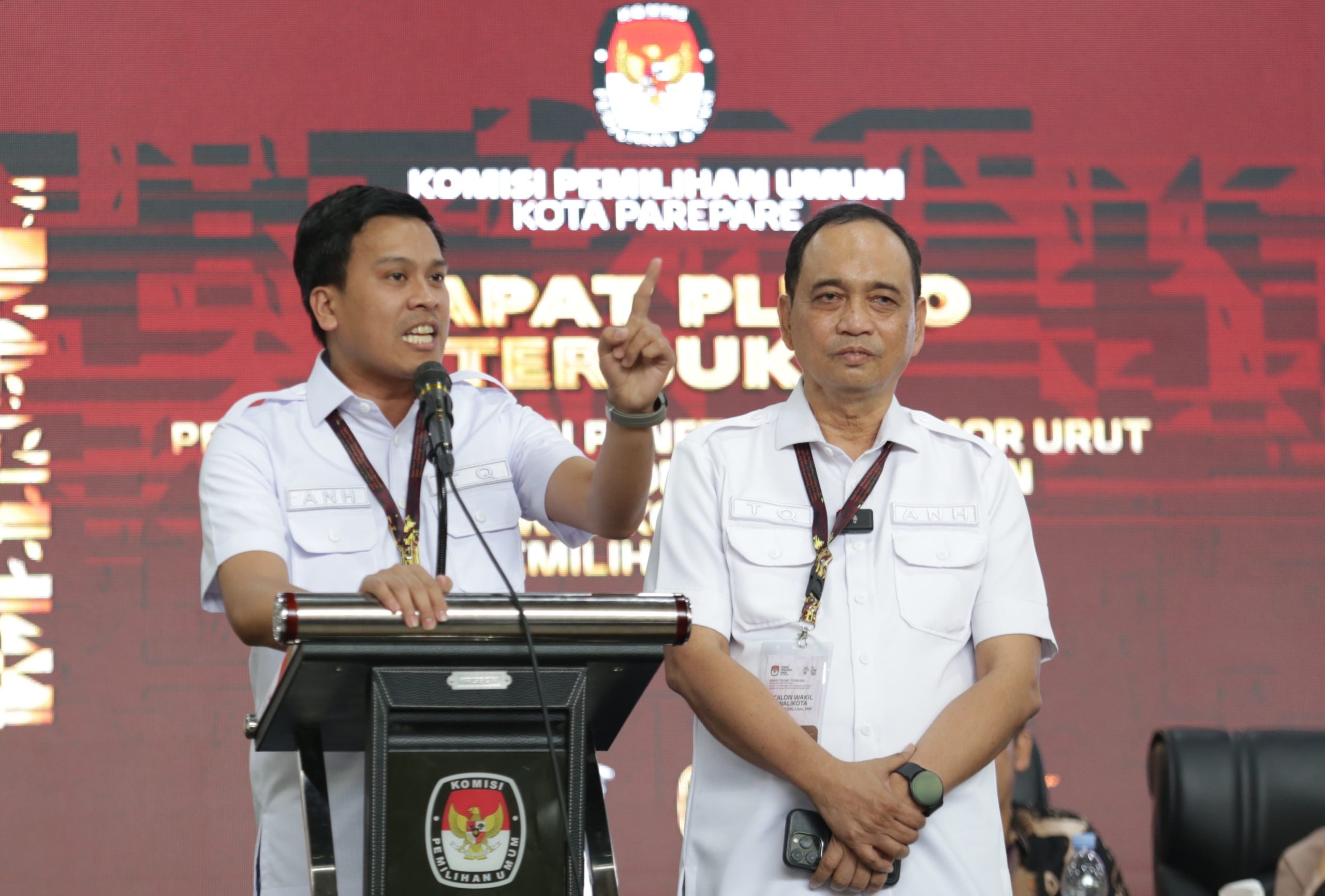 Andi Nurhaldin Nurdin Halid (ANH), calon Wali Kota Parepare nomor urut 1, memberikan sambutan pada saat pengundian nomor urut