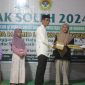 Suasana penyerahan hadiah kepada pemenang lomba, dalam kegiatan Festival Anak Sholeh DPD LDII Kabupaten Pinrang