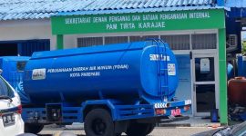 Suasana di luar ruangan Sekretariat Dewan Pengawas dan Satuan Pengawasan Internal PAM Tirta Karajae Parepare