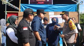 Kapolres Parepare, bersama unsur Forum Koordinasi Pimpinan Daerah (Forkopimda) TNI di Parepare, Sulawesi selatan, melakukan peninjauan langsung ke sejumlah Tempat Pemungutan Suara (TPS)