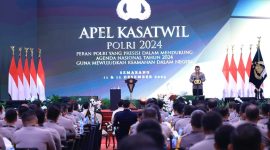 Kapolri Jenderal Polisi Drs. Listyo Sigit Prabowo melaporkan hasil kerja desk penanganan judi online (judol) dan Narkoba kepada Presiden Prabowo Subianto, dalam apel Kasatwil di Akpol Semarang, Jawa Tengah. 