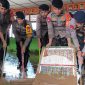 Tim SAR Batalyon B Pelopor Satuan Brimob Polda Sulawesi Selatan bergerak cepat melaksanakan aksi tanggap darurat dengan melakukan pembersihan di SD Negeri 194 Kabupaten Barru yang terdampak banjir