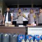 Kapolres Parepare Akbp. Arman Muis saat memimpin konferensi pers capaian kinerja tahun 2024 di halaman kantor Mapolres Parepare
