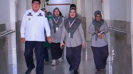 Penjabat Wali Kota Parepare, Sulawesi selatan (Sulsel), Abdul Hayat Gani memantau pelaksanaan pelayanan kesehatan di Rumah Sakit Umum Daerah (RSUD) Andi Makkasau