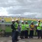 Rombongan komisi V DPR RI saat meninjau porgres rehabilitasi dan renovasi stadion GBH Parepare