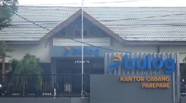 Halaman depan kantor Bulog Sub Divre Cabang Parepare