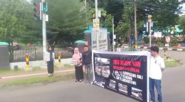 Aksi pengumpulan donasi bertajuk Aksi Sejuta Koin ini berlangsung di jalan poros Pangkep-Maros, Kelurahan Tumampua, Kecamatan Pangkajene