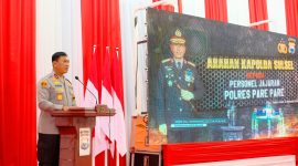 Kapolda Sulawesi selatan, Irjen Pol. Drs. Yudhiawan, memberikan sambutan saat melakukan Kunker di Mapolres Parepare, 8 Januari 2025