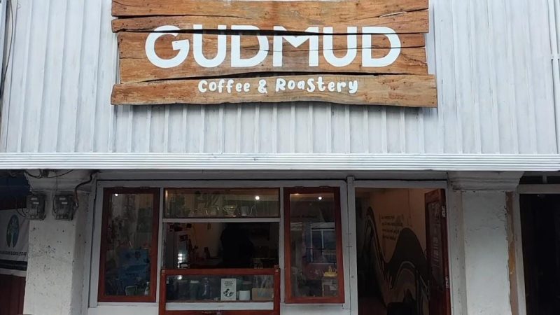 Gudmud Coffee & Roastery, di Jalan Sulawesi no.26, kecamatan Cappa Ujung Parepare, kota Parepare, Sulawesi selatan. 