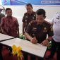 Kajati Sulsel, Agus Salim saat meresmikan bangunan sarana dan prasarana pendukung kantor Kejari Parepare yang berasal dari hibah Pemkot Parepare 