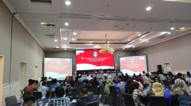 Suasana Rapat Evaluasi Badan Ad hoc penyelenggara pemilihan pada pelaksanaan tahapan pemilihan Gubernur dan Wakil Gubernur, serta Walikota dan Wakil Walikota Tahun 2024 tingkat KPU Kota Parepare, di Hotel Aryaduta Kota Makassar