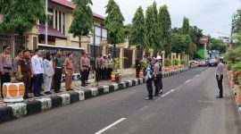 Suasana Apel Gelar Pasukan di Mapolres Parepare dalam rangka Operasi Keselamatan Pallawa 2025