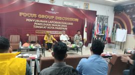 Suasana Focus Group Discussion (FGD) dalam rangka penyusunan laporan evaluasi Pemilihan Umum (Pemilu) 2024, yang digelar oleh KPU kota Parepare