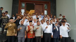 Suasana ramah tama di rumah Mentan Amran Sulaeman bersama dengan kepala daerah terpilih asal Sulawesi Selatan, Gubernur dan Wakil