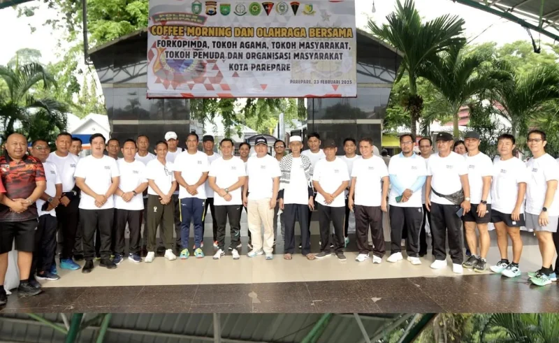 Foto bersama usai Coffee Morning di Lapangan Andi Makkasau kota Parepare dipimpin Wakil walikota Hermanto