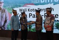 Penjabat (Pj) Wali Kota Batu, Jawa Timur (Jatim), Aries Agung Paewai, menerima kunjungan Pemerintah Kota Parepare, Sulawesi selatan (Sulsel) di Graha Pancasila, Kota Batu