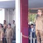 Walikota Tasming Hamid saat memimpin apel perdana mereka di lapangan upacara Kantor Sekretariat Daerah Kota Parepare, Sulawesi selatan (SULSEL). Senin, 3 Maret 2025