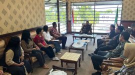Wakil Wali Kota Parepare, Hermanto, menerima audiensi dari Pengurus Inti Dewan Pengurus Pusat (DPP) Masyarakat Kawanuwa Sehati di ruang kerjanya. 