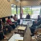 Wakil Wali Kota Parepare, Hermanto, menerima audiensi dari Pengurus Inti Dewan Pengurus Pusat (DPP) Masyarakat Kawanuwa Sehati di ruang kerjanya. 