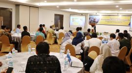 Wali Kota Parepare, Sulawesi selatan (Sulsel) Tasming Hamid (TSM), menghadiri Rapat Koordinasi (Rakor) Pemerintah Kota Parepare dengan Kementerian Pekerjaan Umum (PU) di Makassar