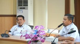 Wali Kota Parepare, Sulawesi selatan (Sulsel) Tasming Hamid, menerima audiensi Kepala Kantor Wilayah Kementerian Hukum dan Hak Asasi Manusia (Kemenkumham) Sulsel, Andi Basmal, di Aula Kantor Wali Kota