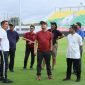 CEO PSM Makassar, Sadikin Aksa, bersama Anggota DPR RI, Rusdi Masse, melakukan kunjungan ke Stadion Gelora BJ Habibie di Kota Parepare, Sulawesi selatan (Sulsel). 