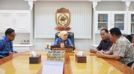 Wakil Wali Kota Makassar, Aliyah Mustika Ilham, menerima audiensi manajemen PT. Indomarco Prismatama (Indomaret), di Ruang Rapat Wakil Wali Kota, Balai Kota Makassar, Kamis, 17 April 2025.
