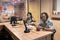 Jasa raharja cabang Parepare sosialisasi Jenis Kecelakaan yang ditanggung melalui Live Talkshow di Radio Peduli
