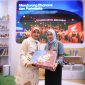 Suasana akrab dan penuh semangat tampak jelas saat Wakil Wali Kota Makassar, Aliyah Mustika Ilham, meninjau langsung booth Pemerintah Kota Makassar dalam ajang Musyawarah Nasional (Munas) APEKSI 2025 yang digelar di Surabaya. 