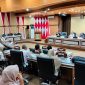 Suasana RDP Komisi II DPRD Parepare terkait keberangkatan 27 Kepsek studi tiru di Madiun, Jawa timur yang menuai sorotan