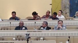Anggota Komisi II DPR RI dari Fraksi Golkar, Taufan Pawe, menyampaikan sejumlah sorotan tajam terkait implementasi program Pendaftaran Tanah Sistematis Lengkap (PTSL) di Sulawesi Selatan (Sulsel) serta berbagai permasalahan agraria lainnya di provinsi tersebut.
