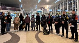 Petugas imigrasi di seluruh Indonesia menunda keberangkatan sebanyak 1.243 Warga Negara Indonesia (WNI) selama periode 23 April hingga 1 Juni 2025. 