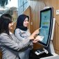 Petugas Jasa Raharja mencoba teknologi SIGNAL KIOSK Pelayanan Samsat Tanpa Antre
