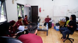 Kantor Imigrasi Kelas II TPI Parepare, Sulawesi selatan, melakukan pengawasan keimigrasian terhadap warga negara asing (WNA) dengan melaksanakan Operasi WIRAWASPADA di Kabupaten Barru, Sulawesi selatan.  