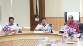 Wali Kota Parepare, Sulawesi selatan, Tasming Hamid, menerima kunjungan resmi dari Kepala Pusat Lembaga Administrasi Negara (LAN) Makassar di ruang rapat Kantor Wali Kota Parepare