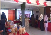 Suasana pasar murah di kantor kelas II TPI Parepare, Sulawesi selatan