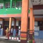 Beginilah kondisi tiang bangunan sekolah SDN 14 Parepare, yang terlihat retak