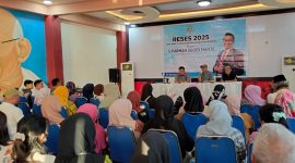 Anggota DPRD Parepare S Parman Agoes Mante saat memberikan sambutan dlm rangka reses 