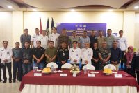 Foto bersama usai rapat digelar