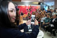 Uji Coba Biometric Telkomsel_3A & B: Penerapan liveness detection memastikan subjek yang hadir adalah individu yang benar-benar hidup, bukan foto, video, atau manipulasi digital (deepfake)