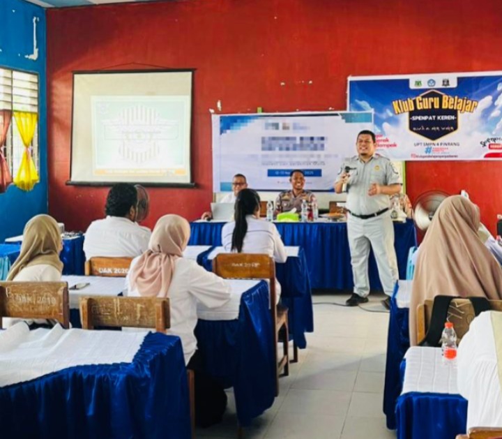 Penanggung Jawab Jasa Raharja Samsat Pinrang, Amirullah, menyampaikan informasi kepada para guru mengenai data korban kecelakaan yang didominasi oleh usia pelajar yaitu tingginya angka kecelakaan usia sekolah dan tingginya kecelakaan di jam Sekolah baik pergi dan pulang