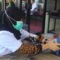 Salah satu pegawai lapas kelas IIA Parepare memeriksakan kesehatannya di HUT pertama Kemenimipas yang dilaksanakan Lapas kelas IIA Parepare