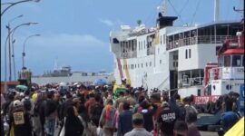 Suasana kepadatan di pelabuhan nusantara Parepare, Sulsel, saat libur panjang Nataru
