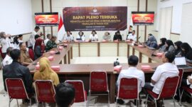 Suasana Rapat Pleno Rekapitulasi Daftar Pemilih Berkelanjutan Triwulan IV Tahun 2025, Senin, 8 Desember 2025
