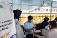Pelayanan kesehatan gratis di posko terpadu angkutan laut pelabuhan nusantara Parepare.