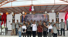 Foto bersama usai penyerahan remisi bagi WBP Lapas kelas IIA Parepare