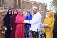 Kelompok Pengajian Asmual Husna kota Parepare, menyerahkan donasi untuk membantu pembangunan Ponpes Hilyatul Irsyad kota Parepare