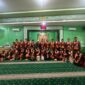 Foto bersama saat pelepasan 49 Jamaah Umrah Zakiah DIna Taiyba di masjid Islamic Centre kota Parepare