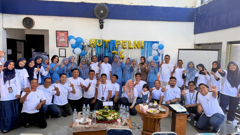 Suasana perayaan HUT ke-74 PELNI di kantor cabang PT Pelni Parepare 